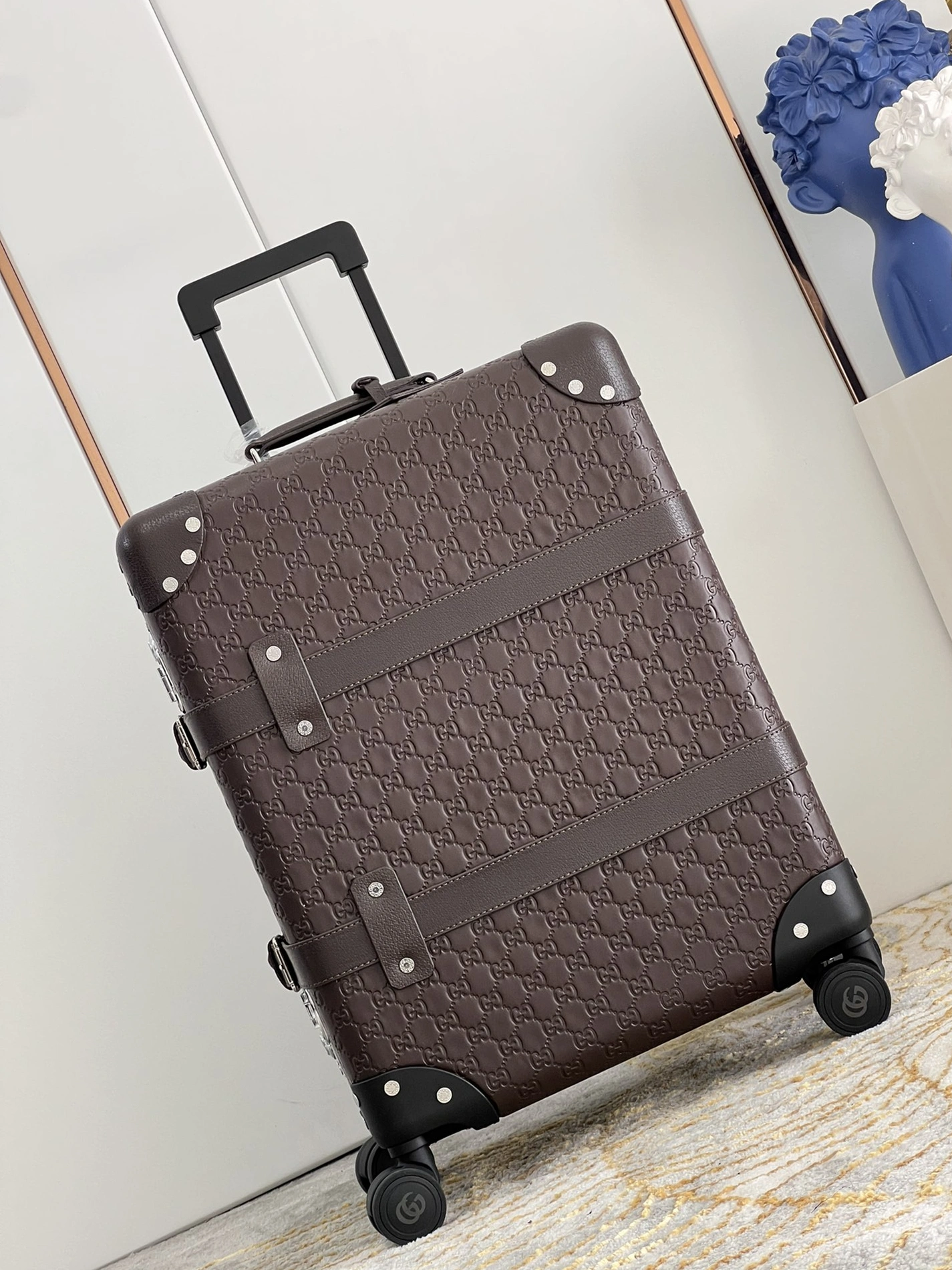 Gucci Luggage Durable 801