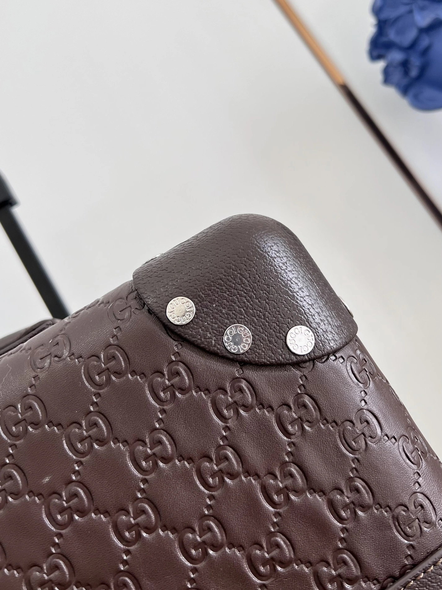 Gucci Luggage Durable 801