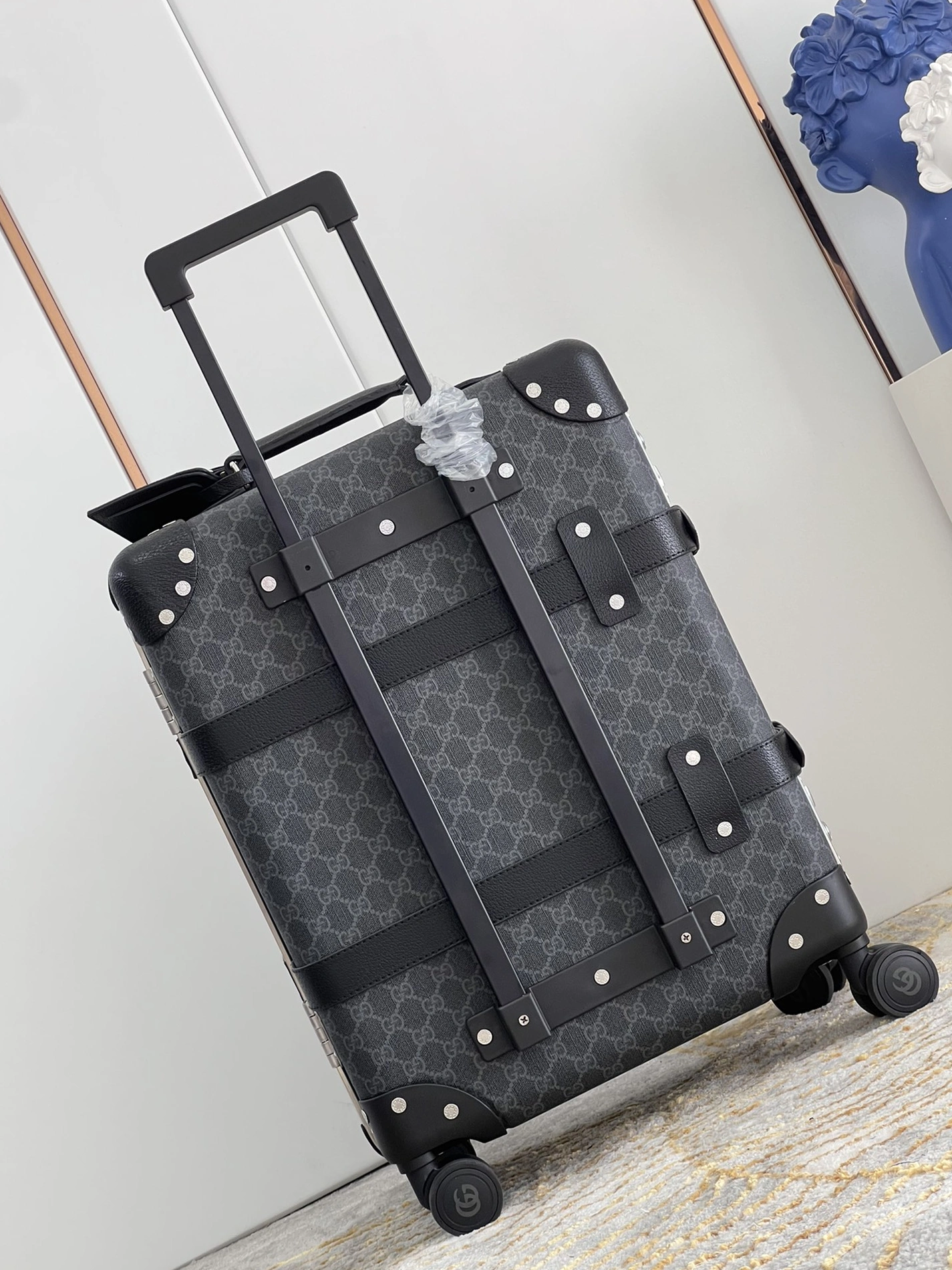 Gucci Luggage Efficient 679