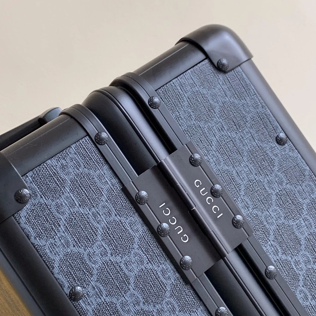 Gucci Luggage For Unisex GoAnywhere 8498