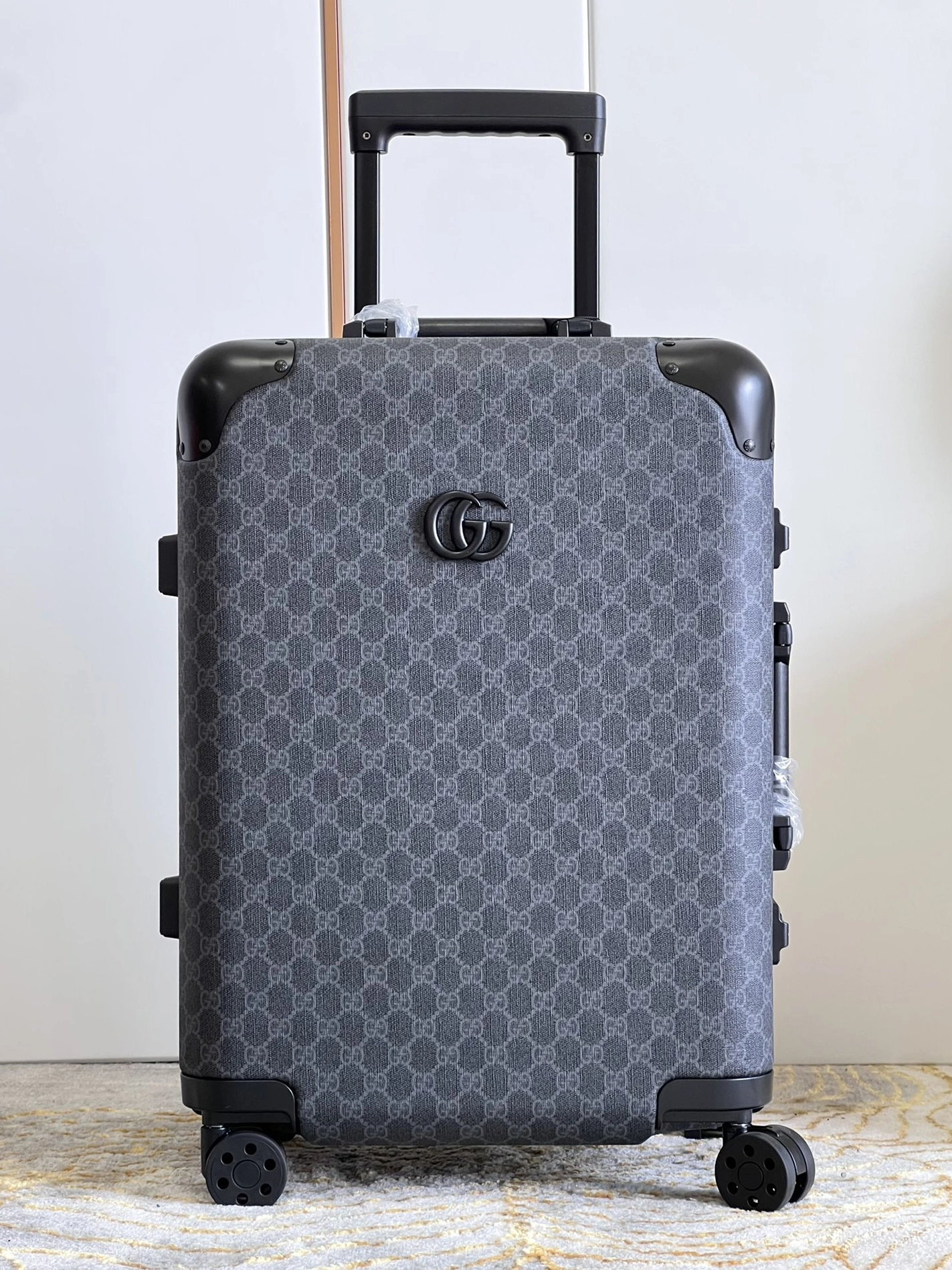 Gucci Luggage Lightweight 9848
