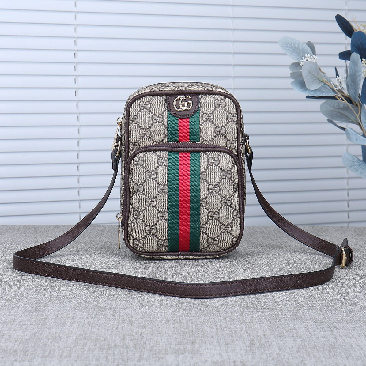 Gucci Messenger Bags For Unisex Affordable 4268