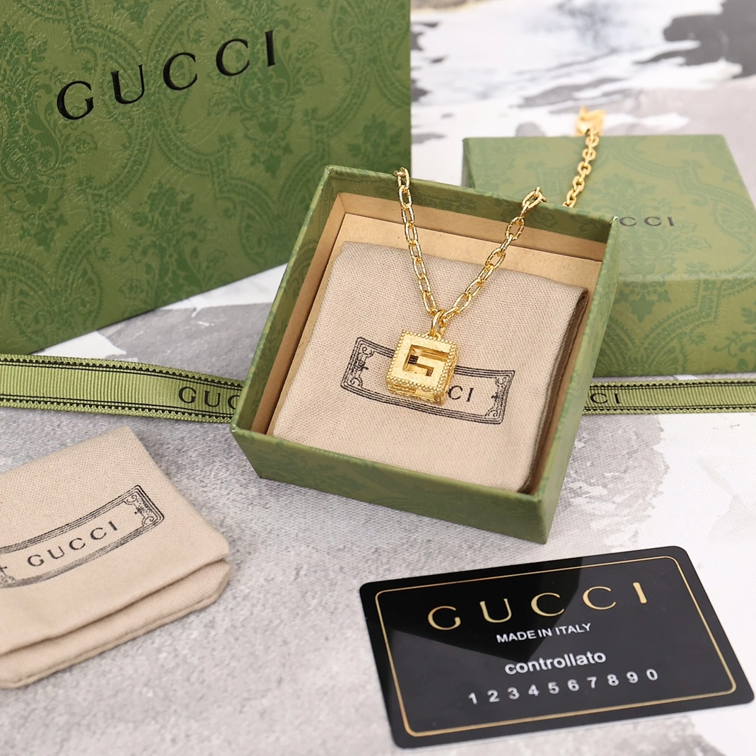 Gucci Necklace Sleek 4521