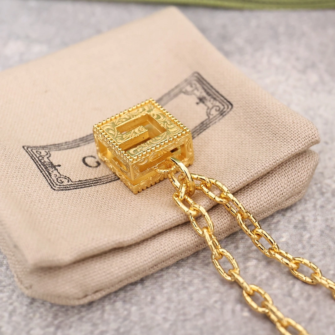 Gucci Necklace Sleek 4521