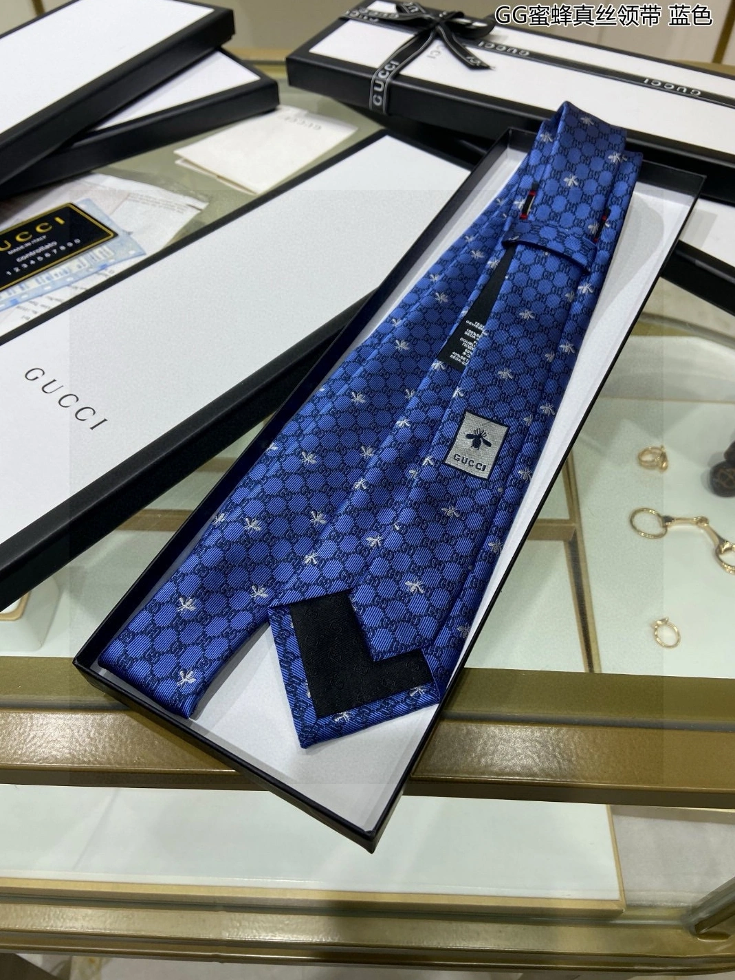 Gucci Necktie Bold 2666