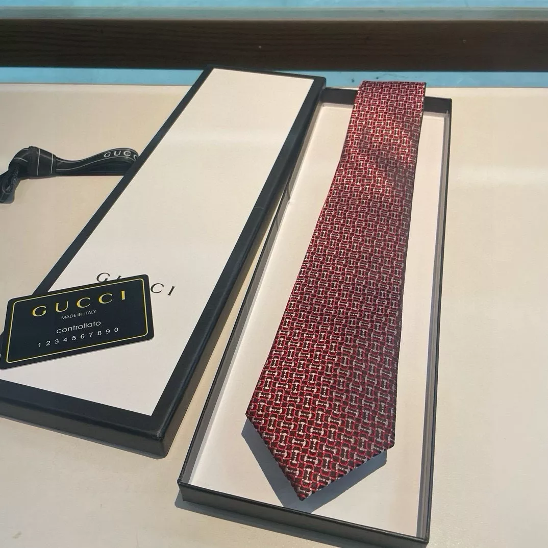 Gucci Necktie Durable 7847