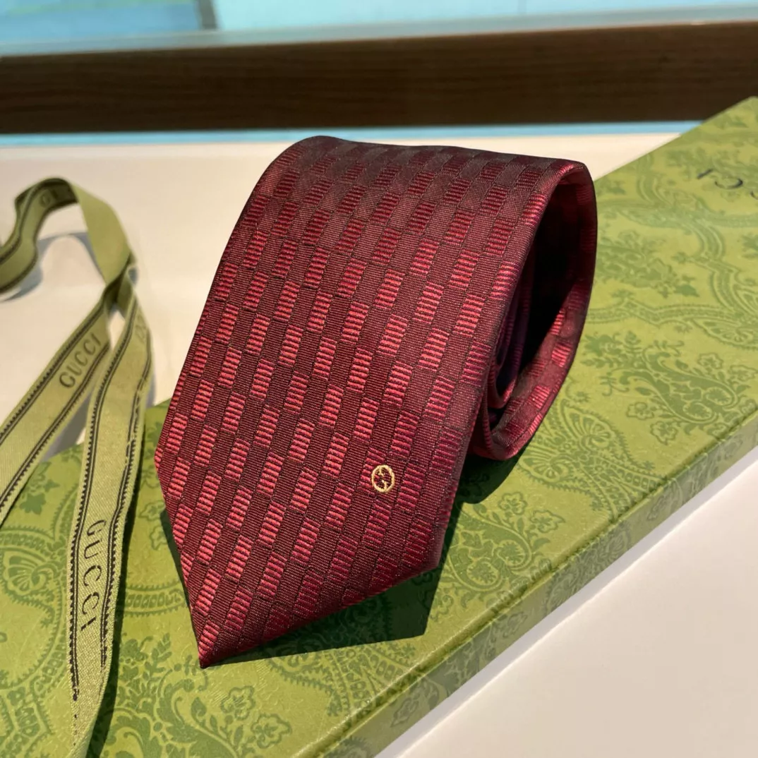 Gucci Necktie EyeCatching 4479