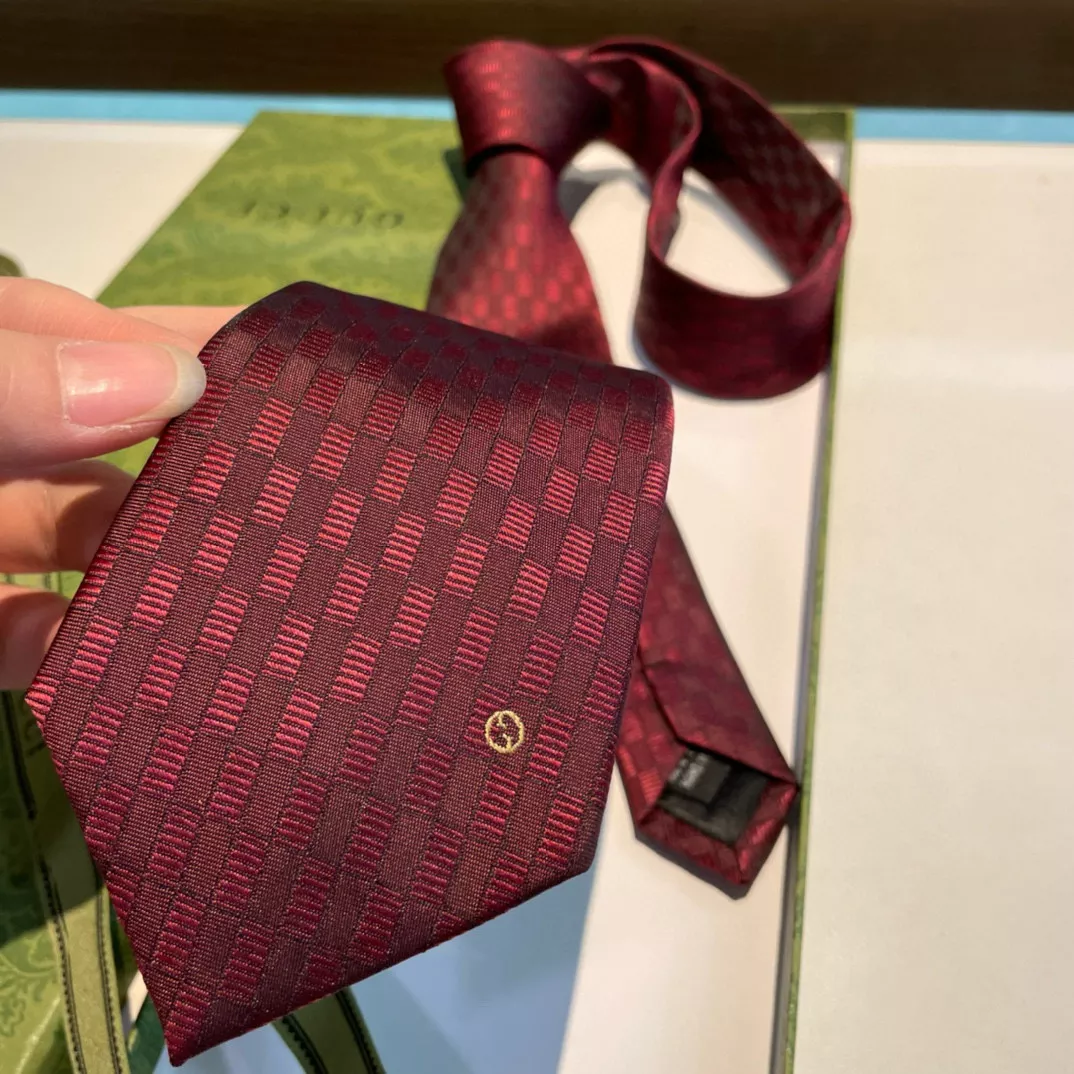 Gucci Necktie EyeCatching 4479