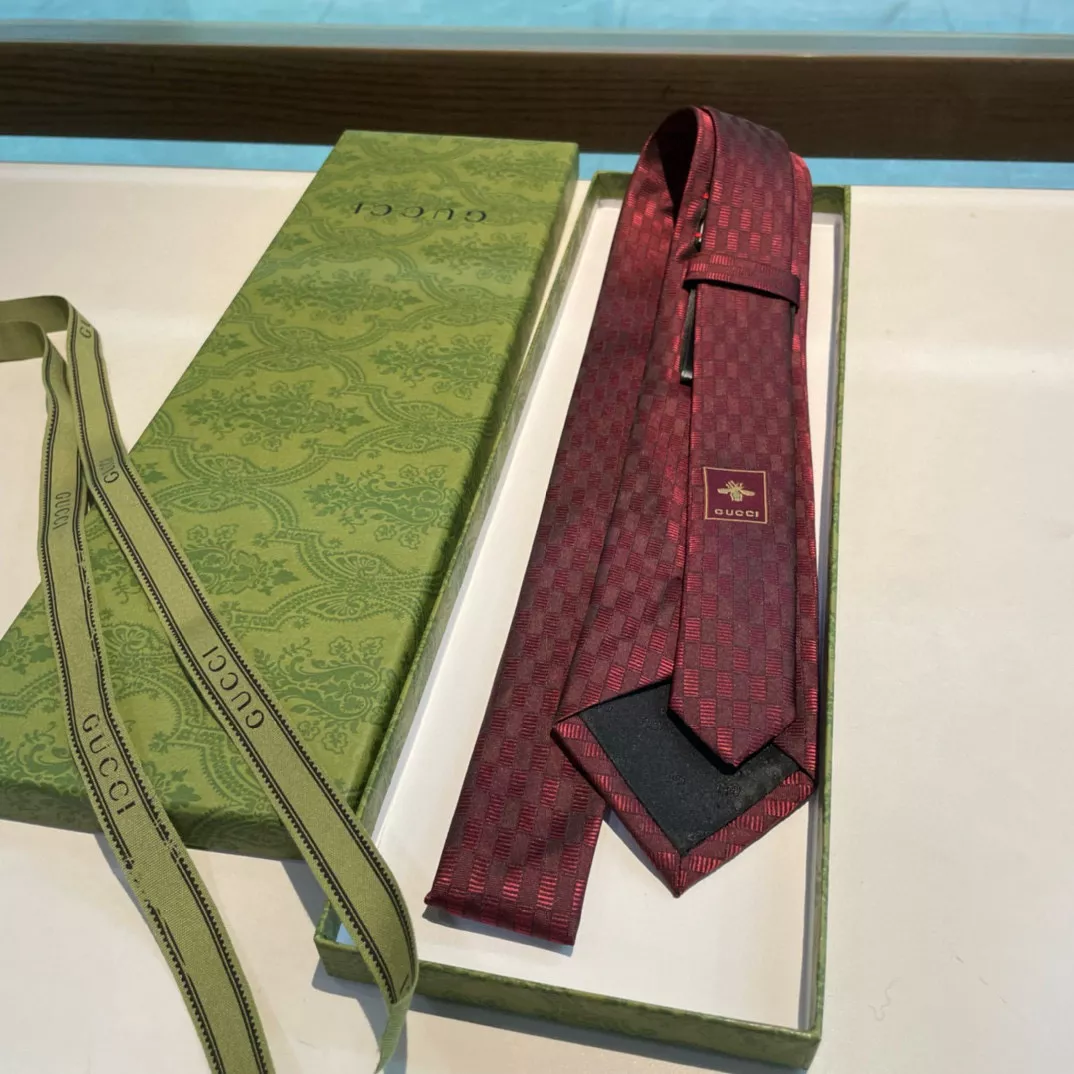 Gucci Necktie EyeCatching 4479
