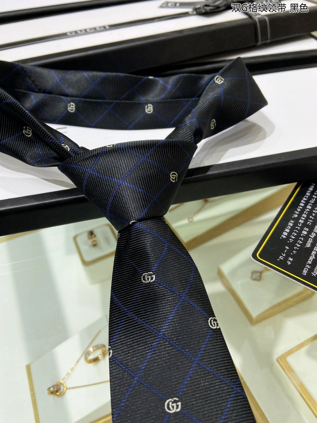 Gucci Necktie For Men Bold 7642