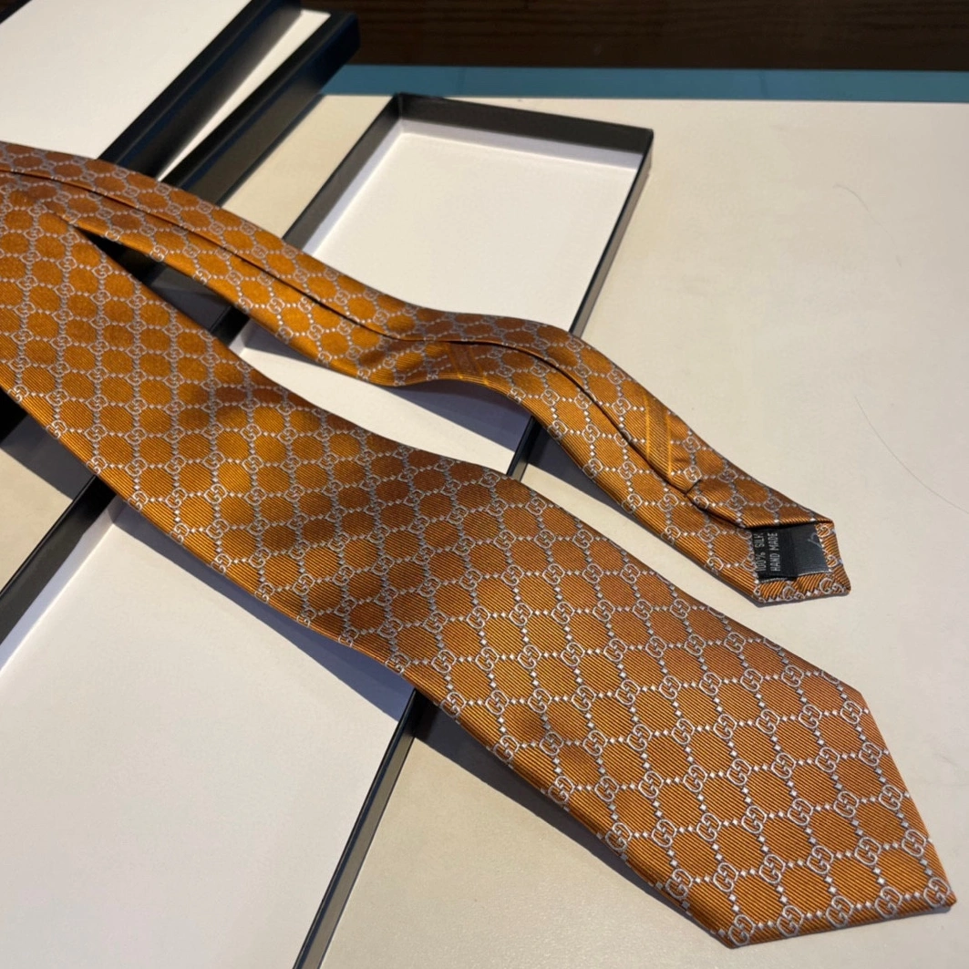 Gucci Necktie For Men Flexible 928