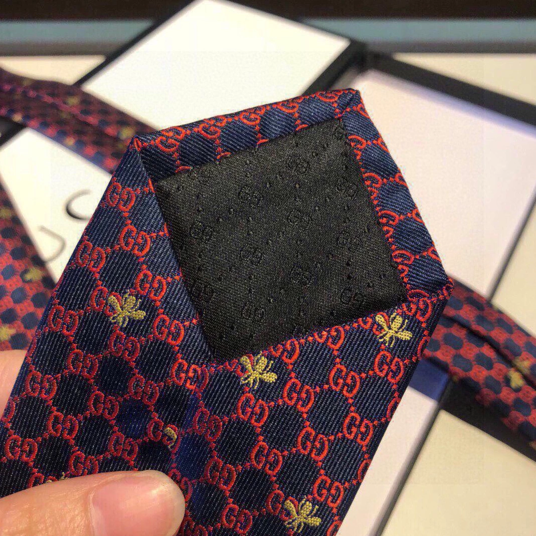 Gucci Necktie For Men Functional 1274
