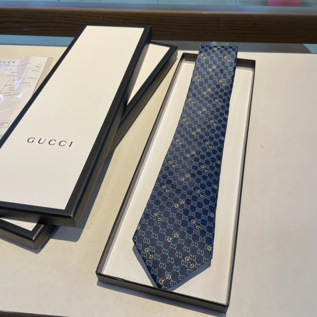 Gucci Necktie For Men Soft 7286