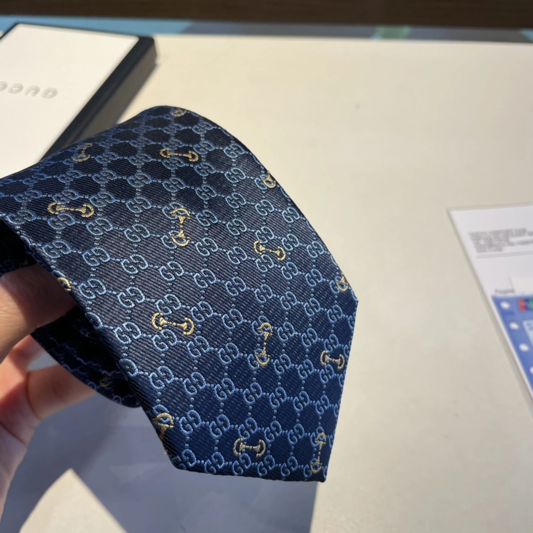 Gucci Necktie For Men Soft 7286