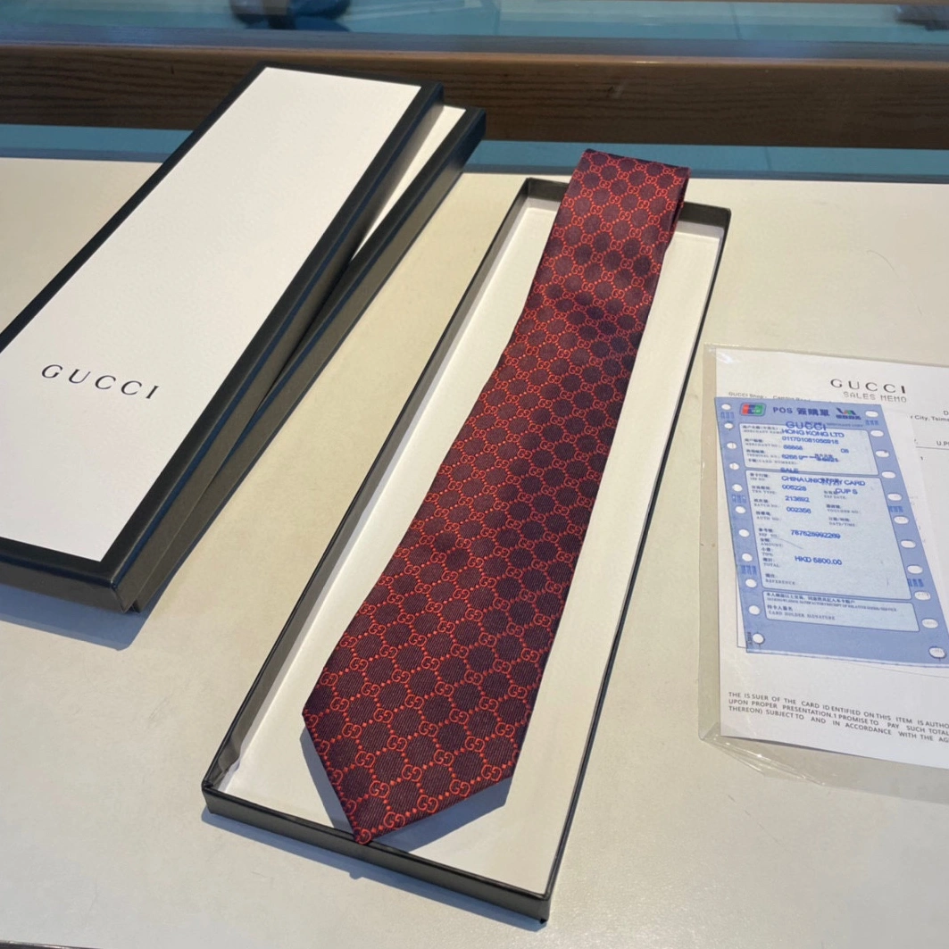 Gucci Necktie For Men Sophisticated 3542