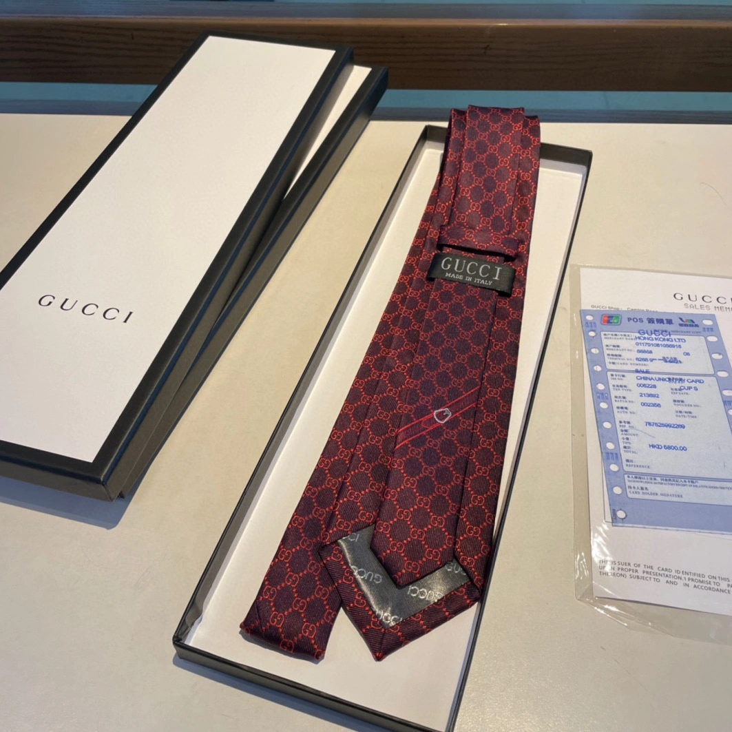 Gucci Necktie For Men Sophisticated 3542