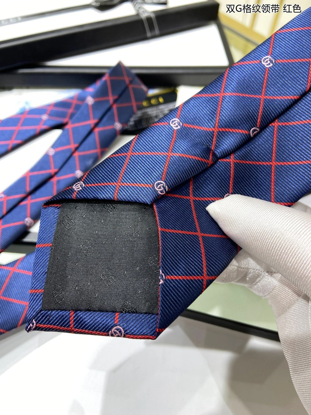Gucci Necktie For Men Trendsetting 4642