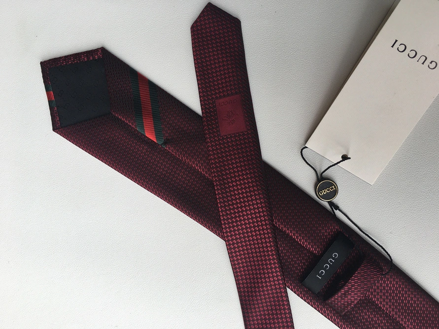 Gucci Necktie For Men Versatile 686