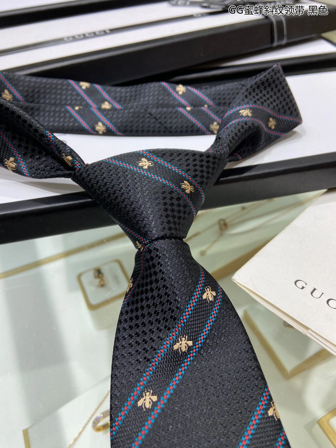 Gucci Necktie For Men Vibrant 5579
