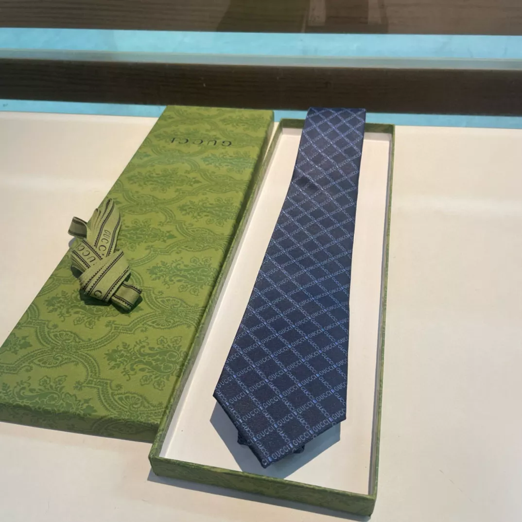 Gucci Necktie Lightweight 5701