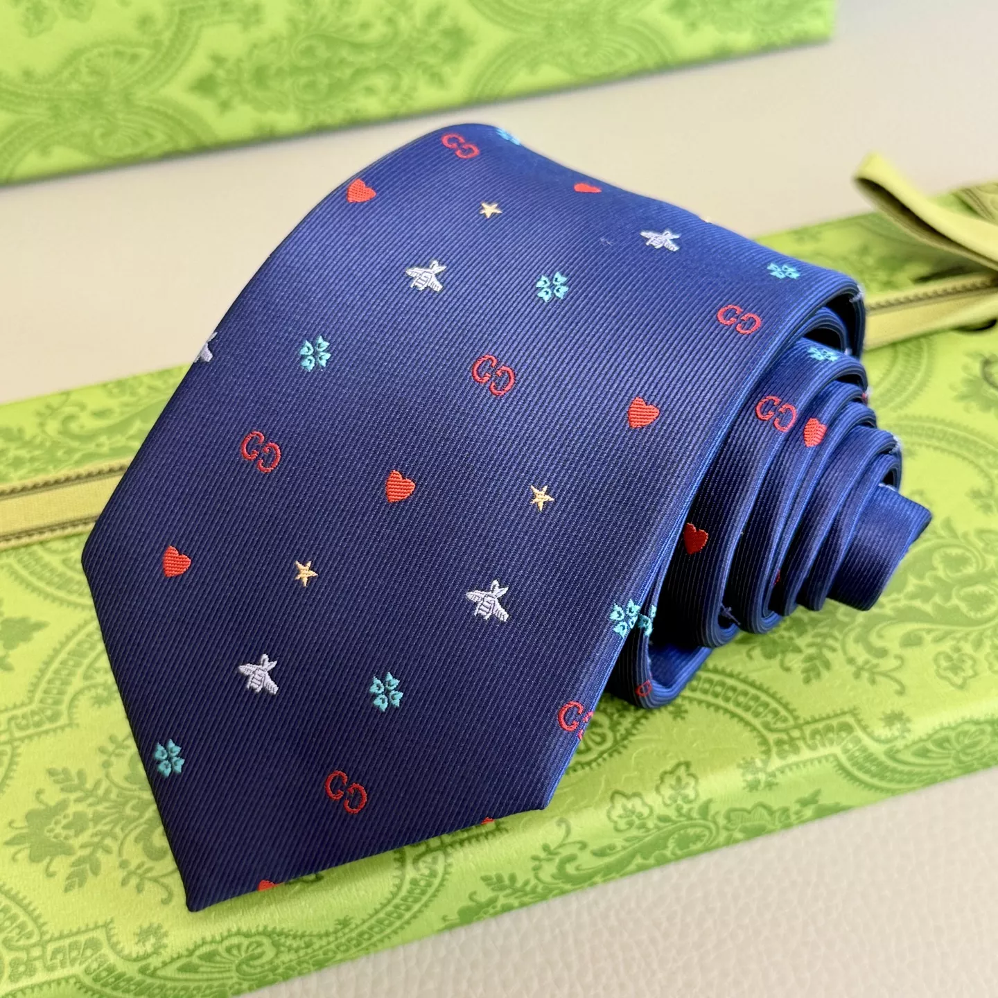Gucci Necktie WellDesigned 5018