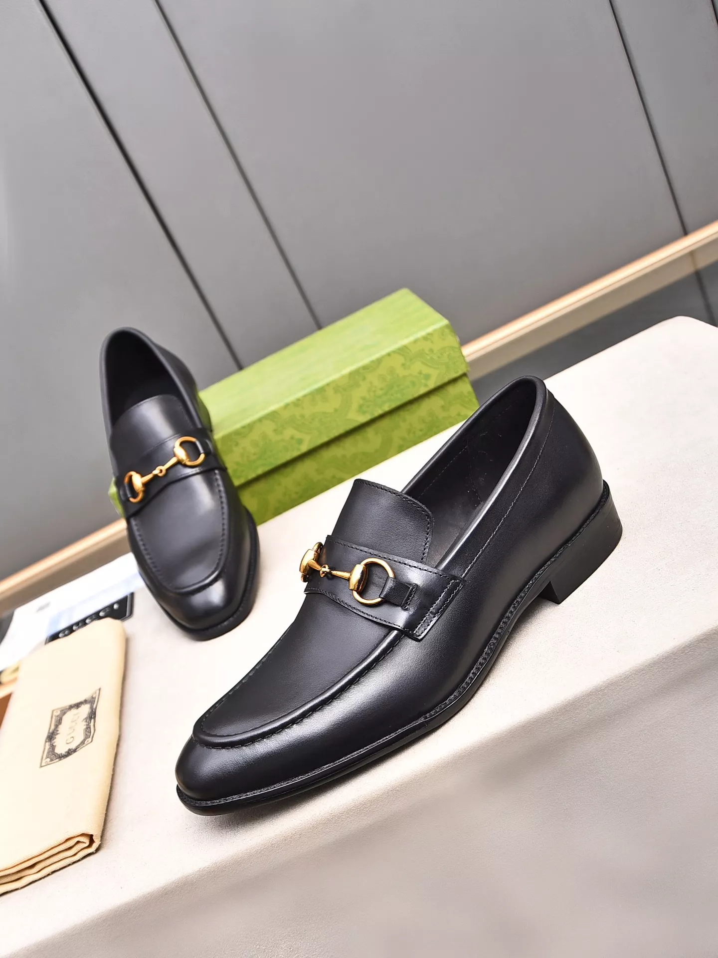 Gucci Oxfords Shoes For Women AllSeason 1537