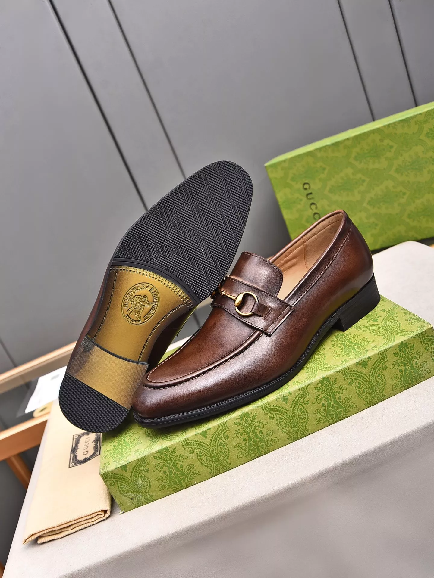 Gucci Oxfords Shoes For Women Stylish 7058