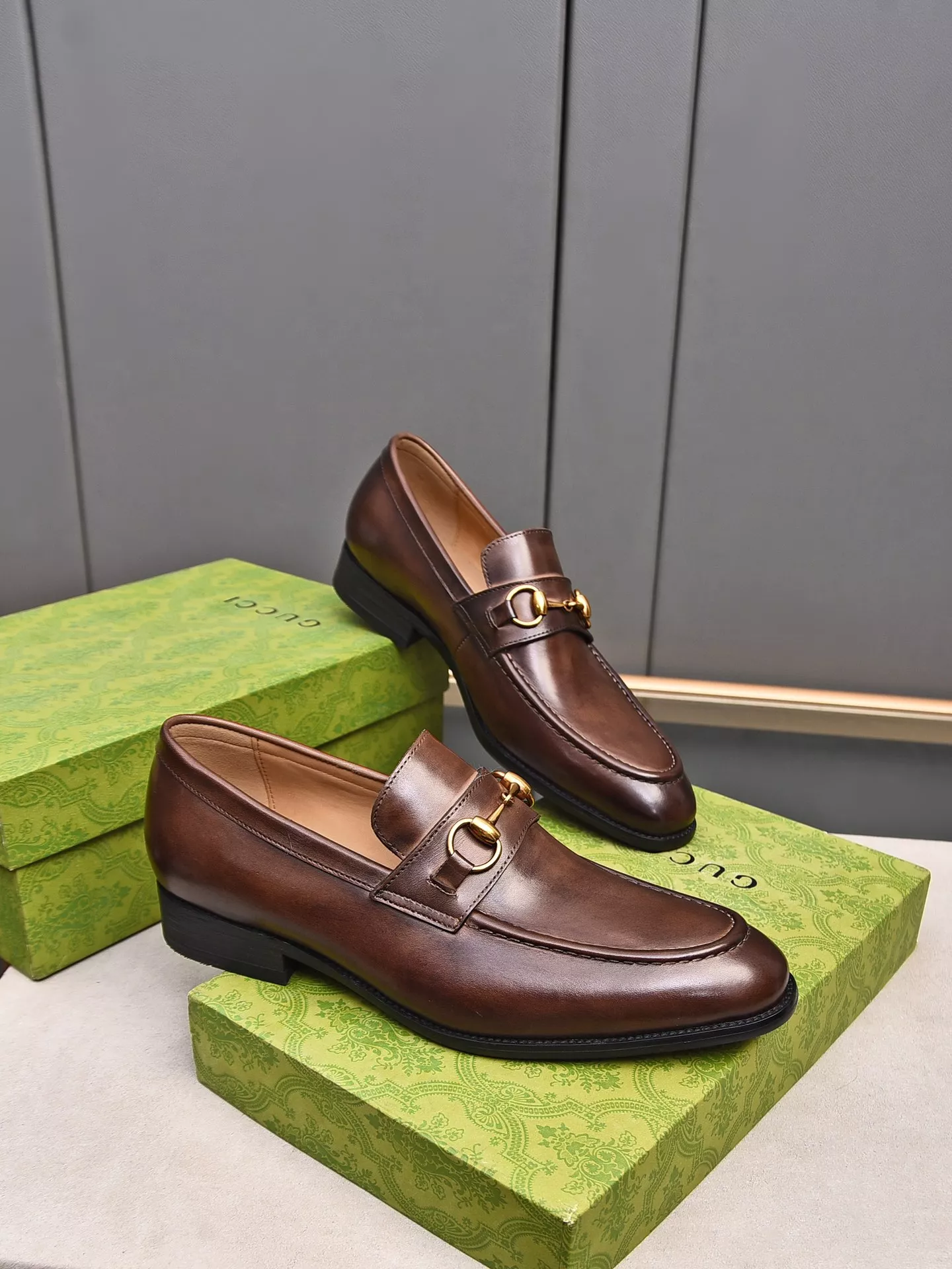 Gucci Oxfords Shoes For Women Stylish 7058