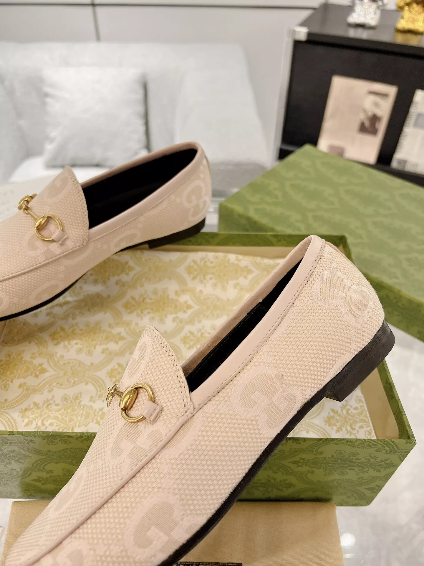 Gucci Oxfords Shoes For Women Trendsetting 7157