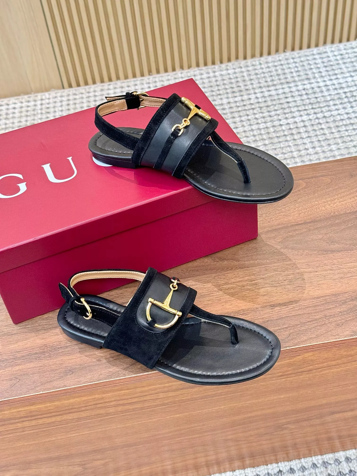 Gucci Sandal For Women AllSeason 3645