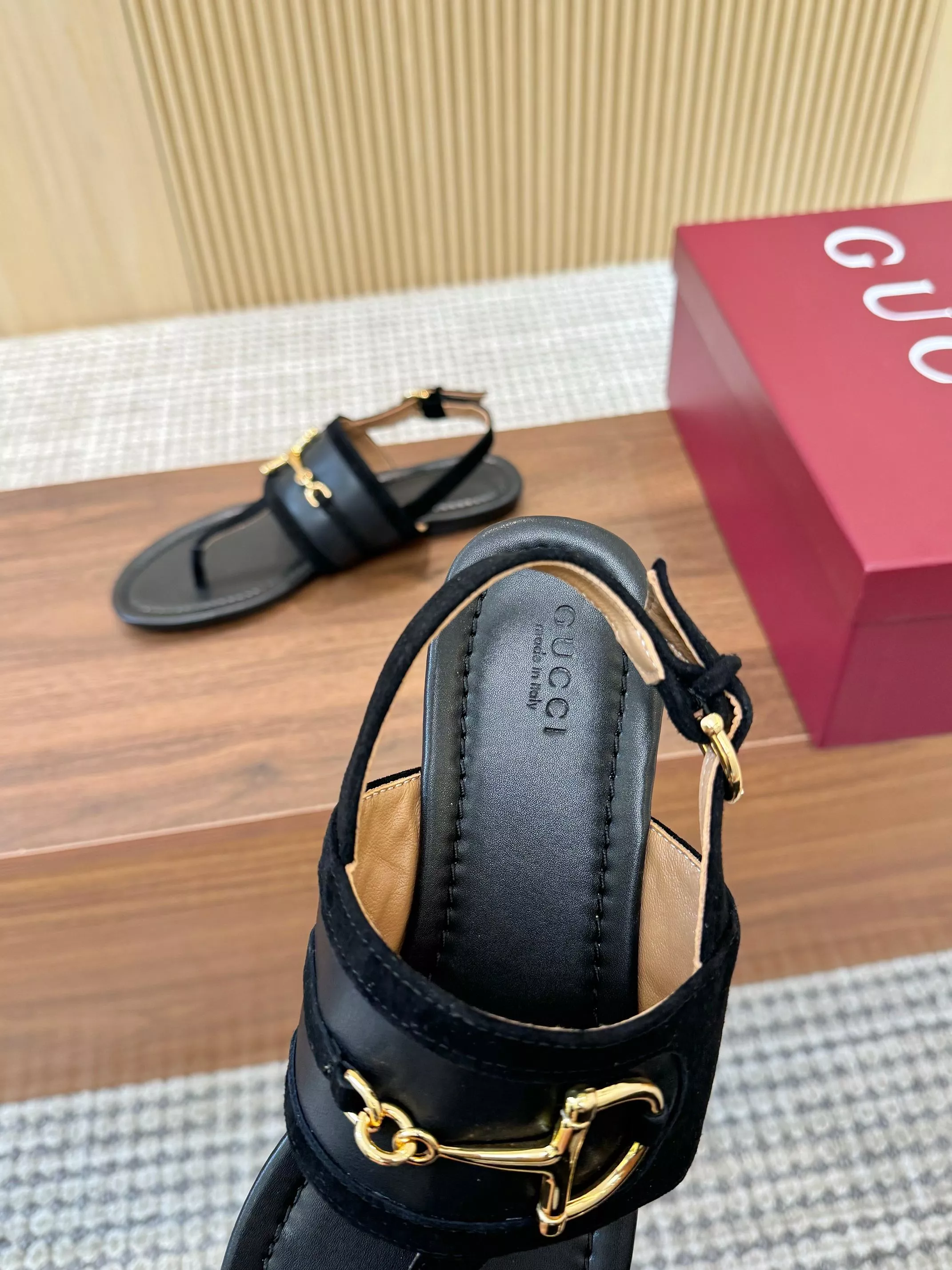 Gucci Sandal For Women AllSeason 3645