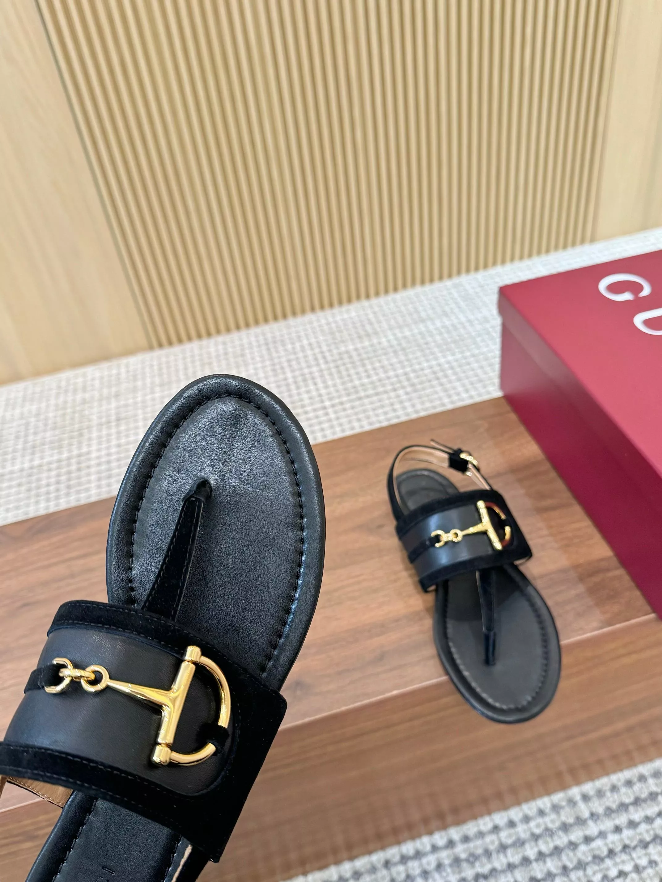 Gucci Sandal For Women AllSeason 3645