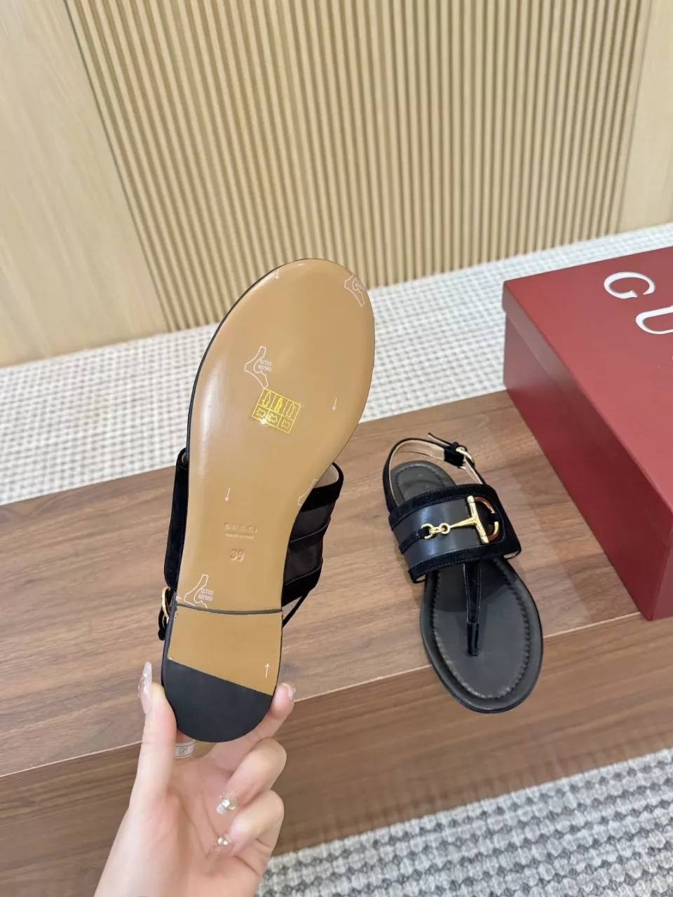 Gucci Sandal For Women AllSeason 3645