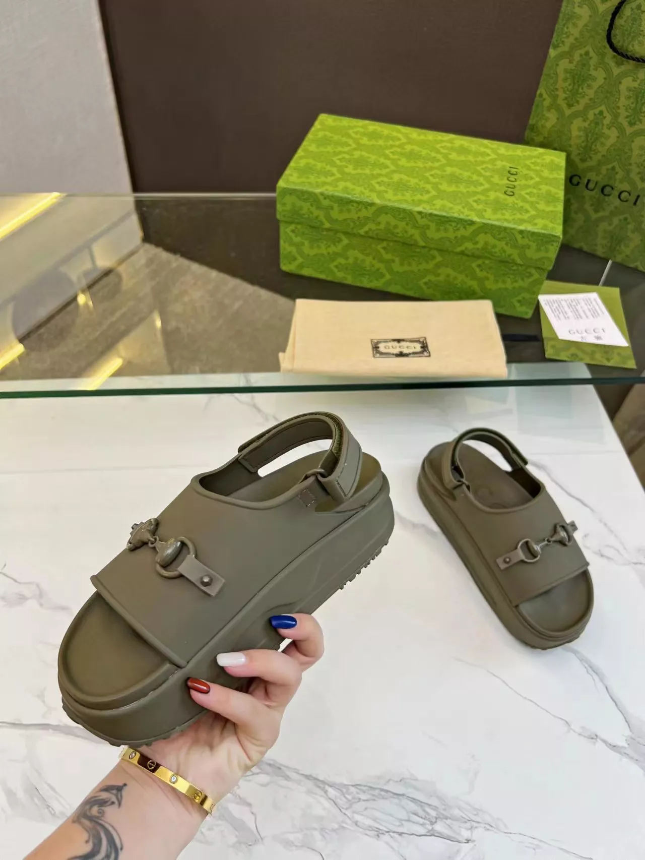 Gucci Sandal For Women Compact 9727