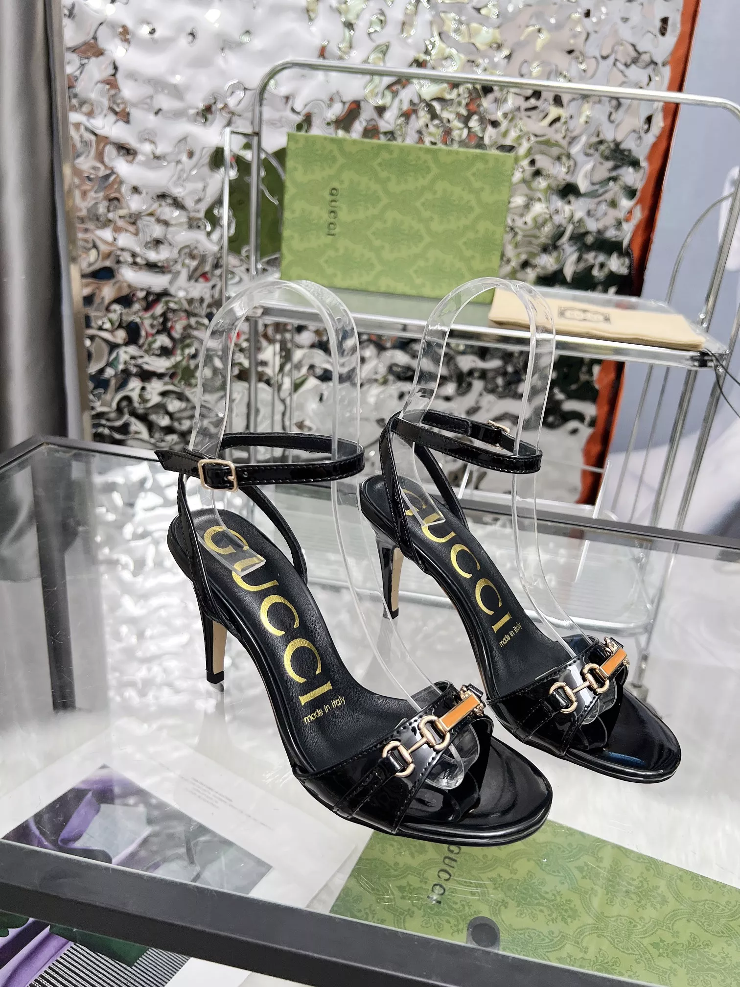 Gucci Sandal For Women EasyMatch 1668