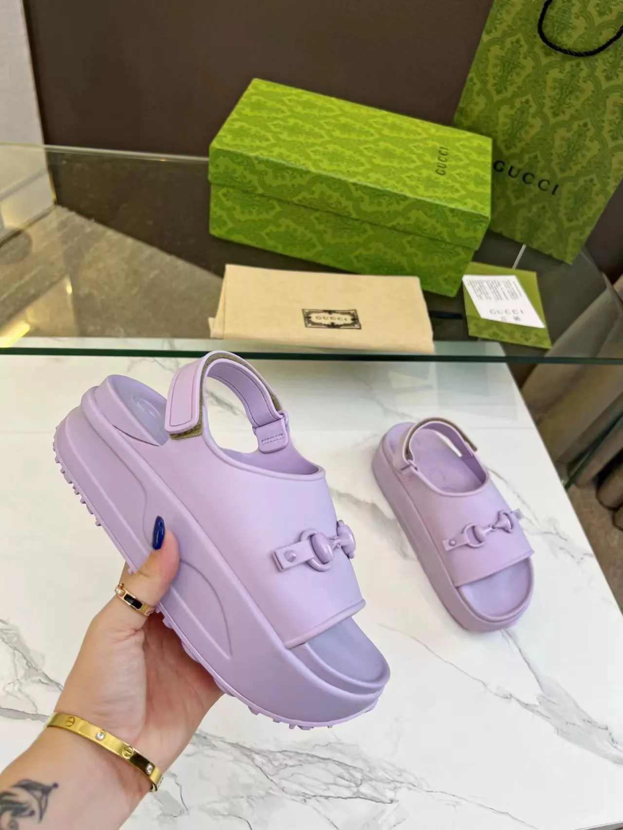Gucci Sandal For Women GoAnywhere 2053