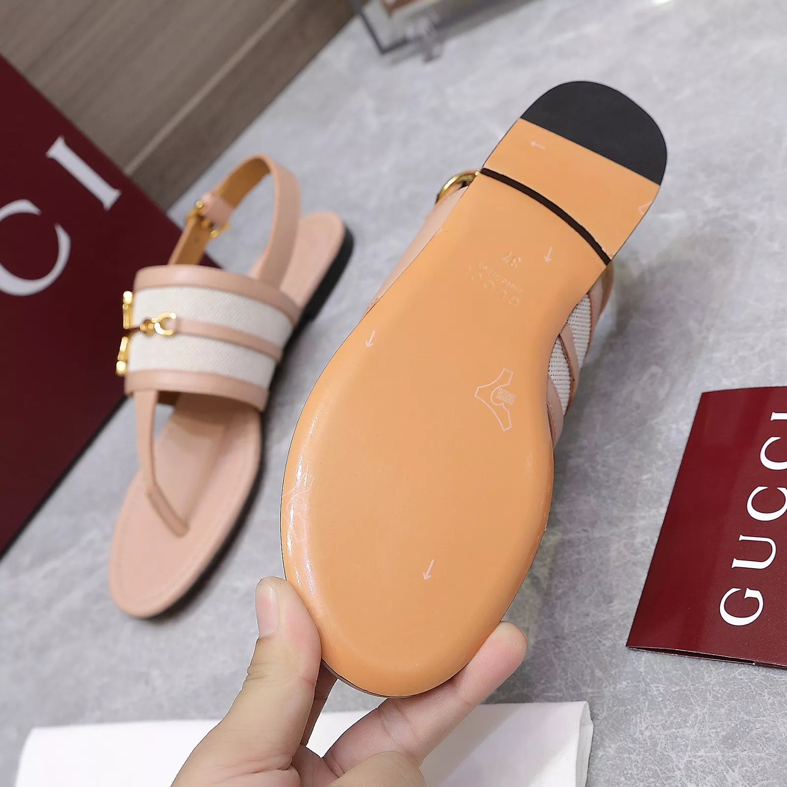 Gucci Sandal For Women ModernLook 6935