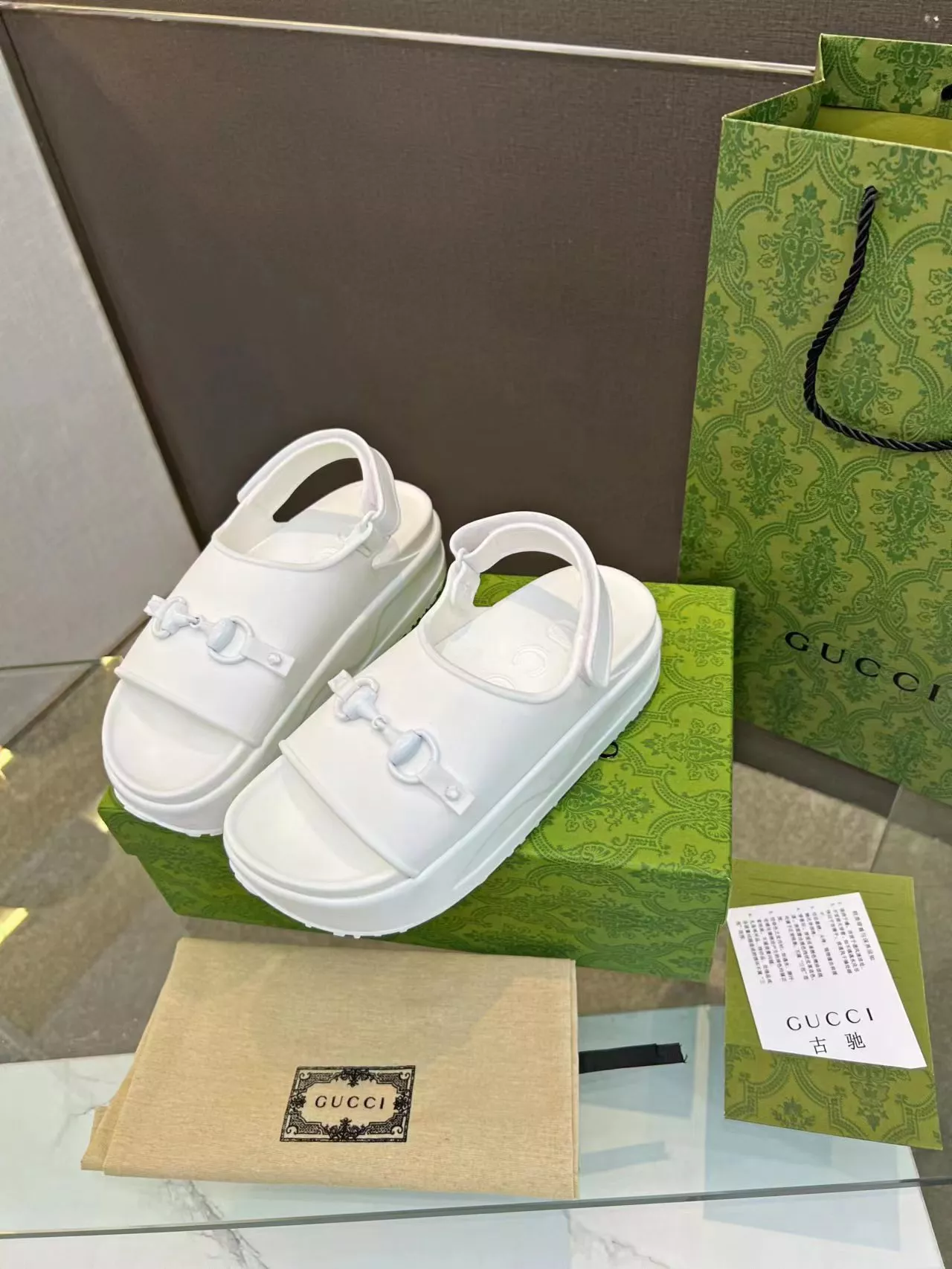 Gucci Sandal For Women ModernLook 973
