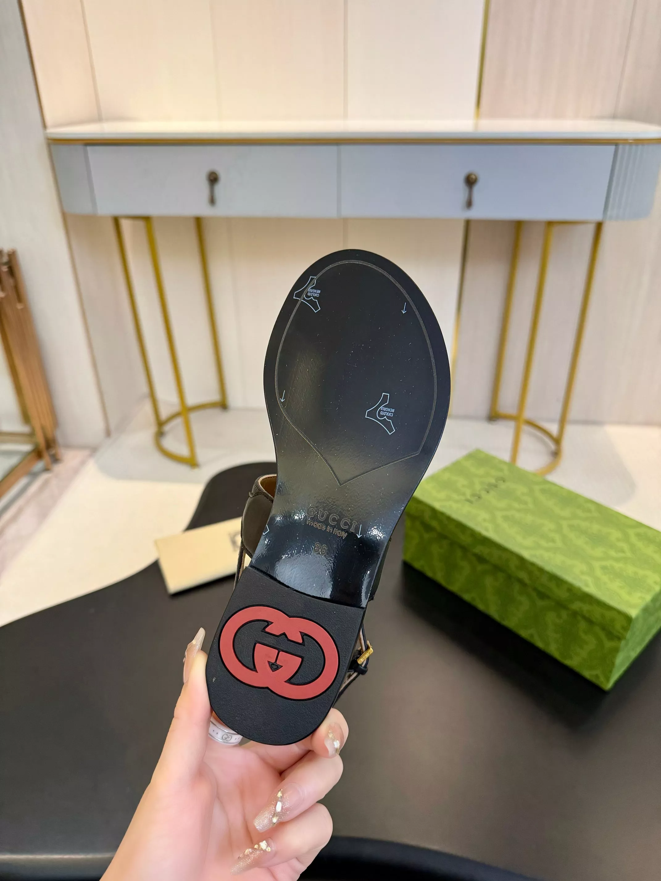Gucci Sandal For Women Reliable 9401