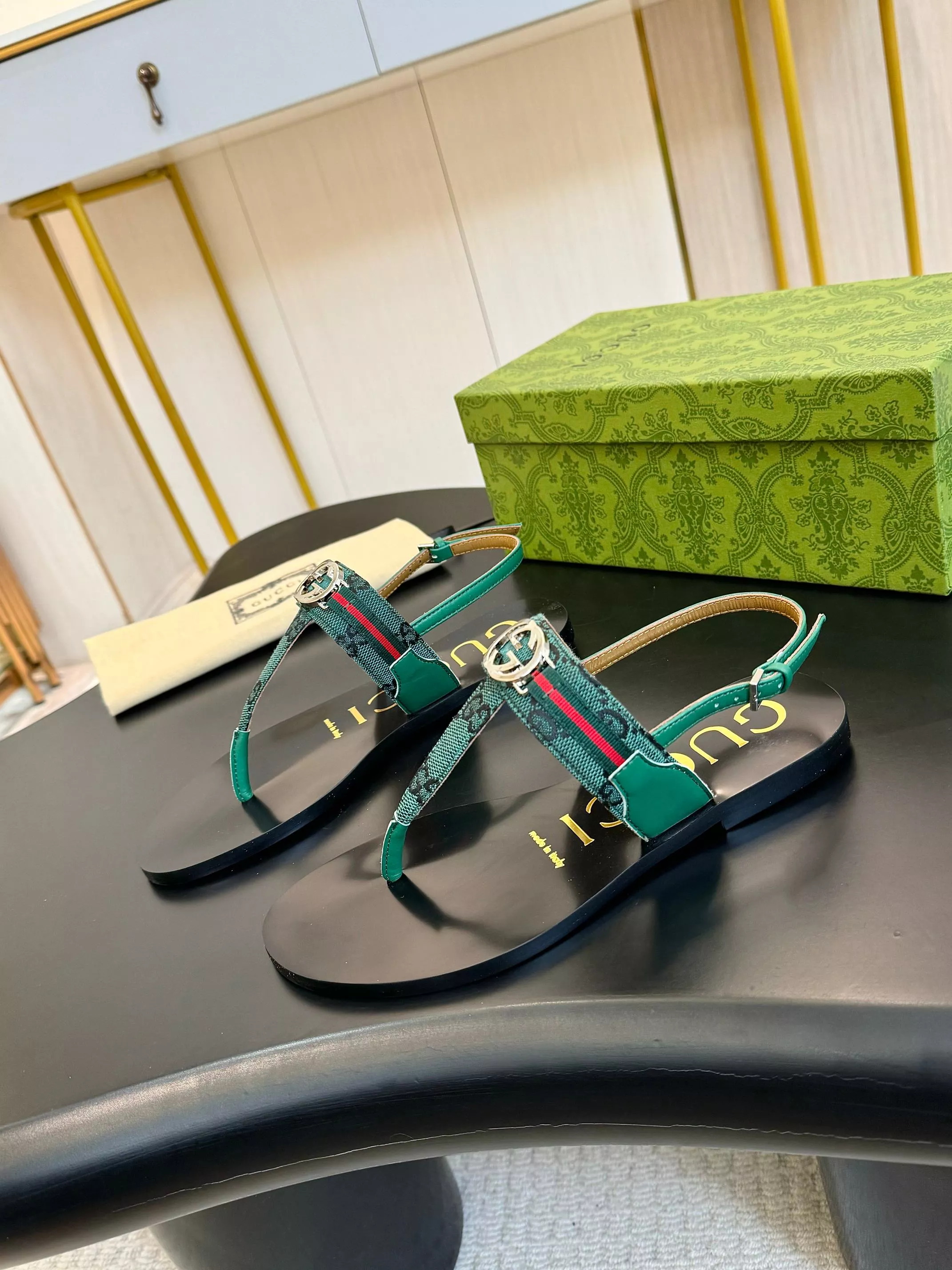 Gucci Sandal For Women Sleek 773