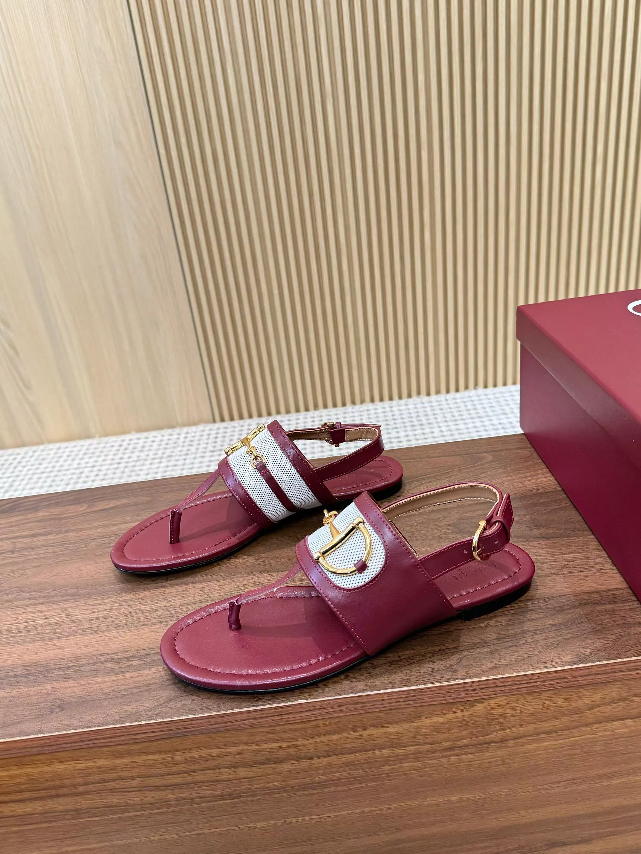 Gucci Sandal For Women Sophisticated 2565