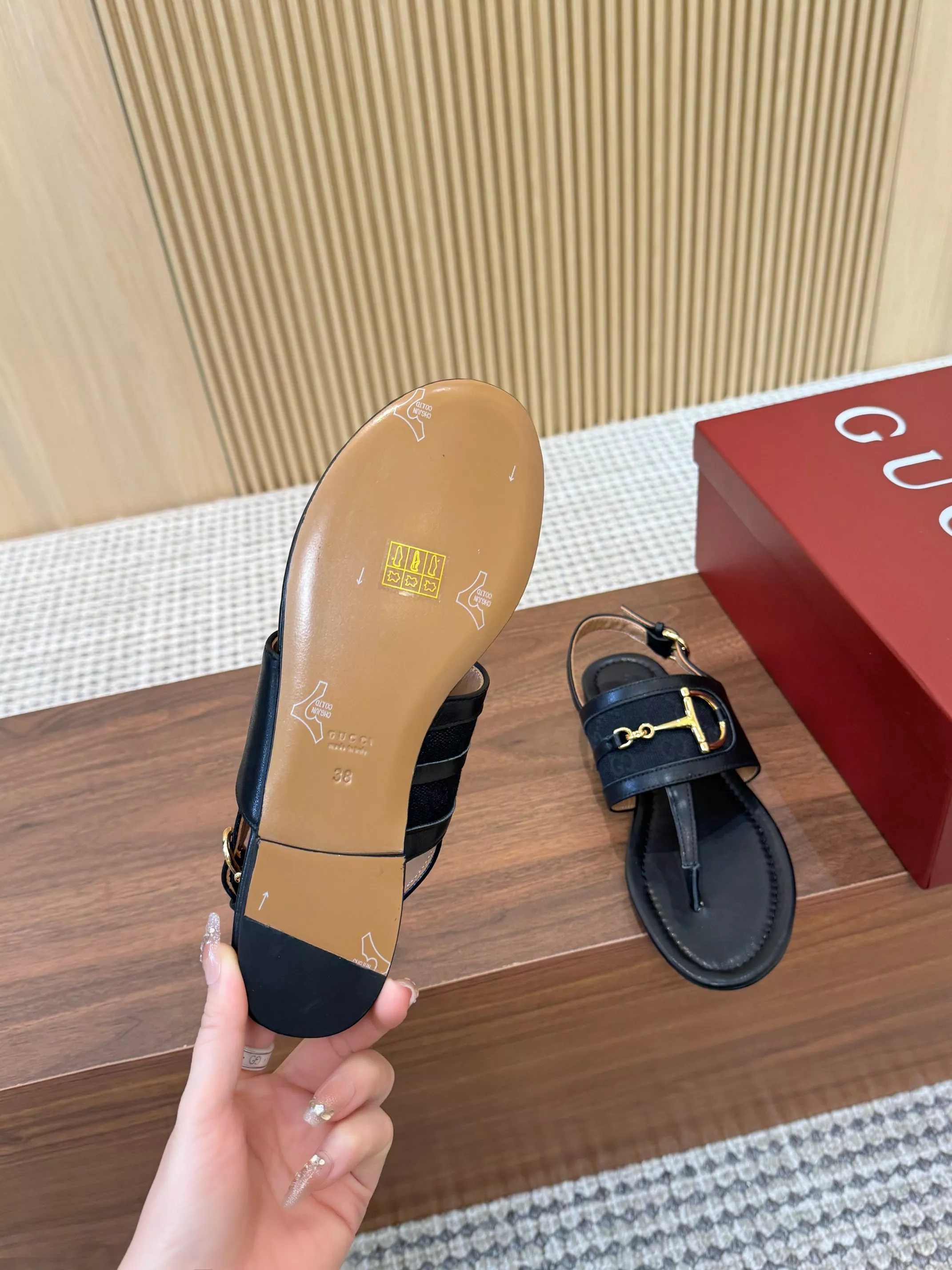 Gucci Sandal For Women Sophisticated 4351