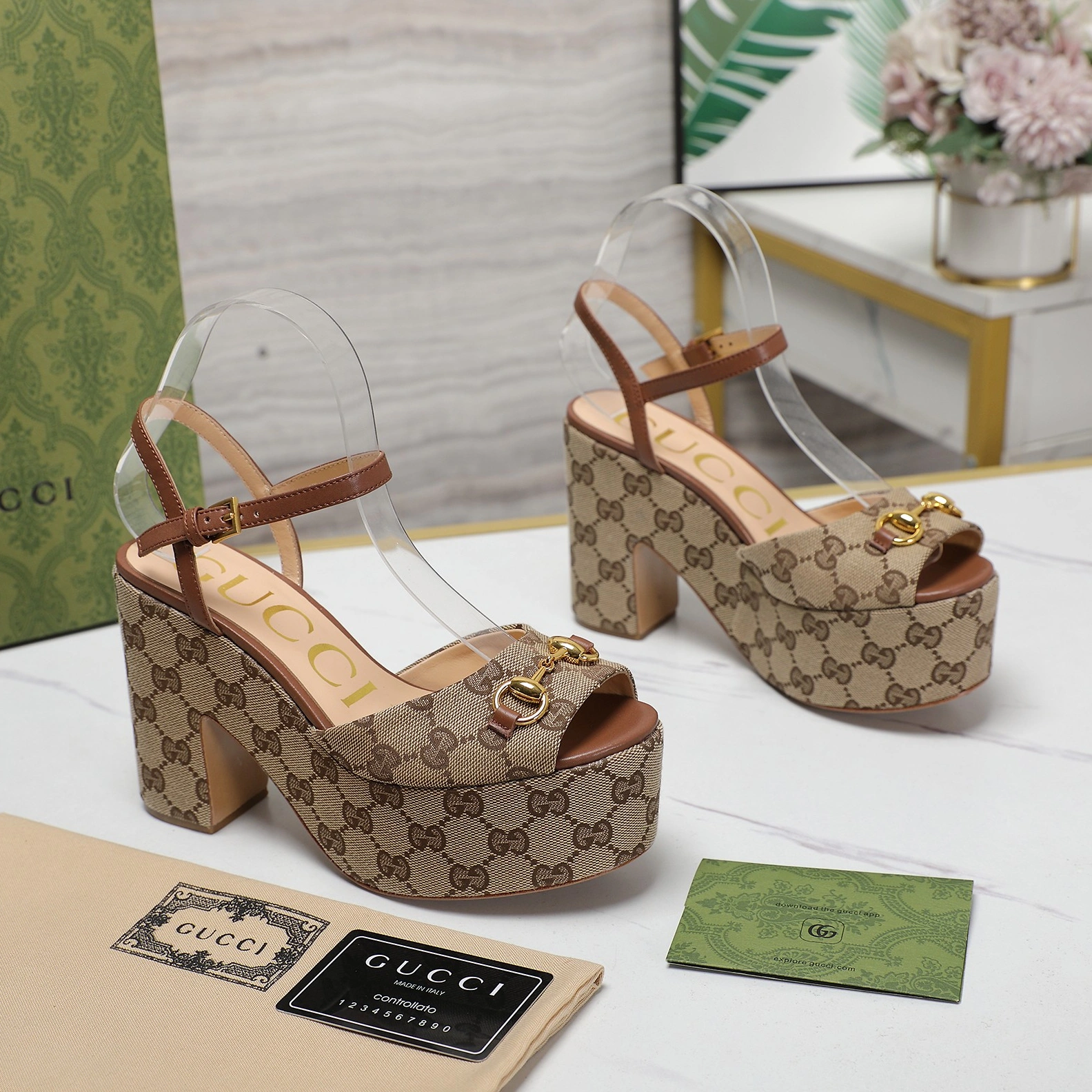 Gucci Sandal For Women Trendsetting 7045