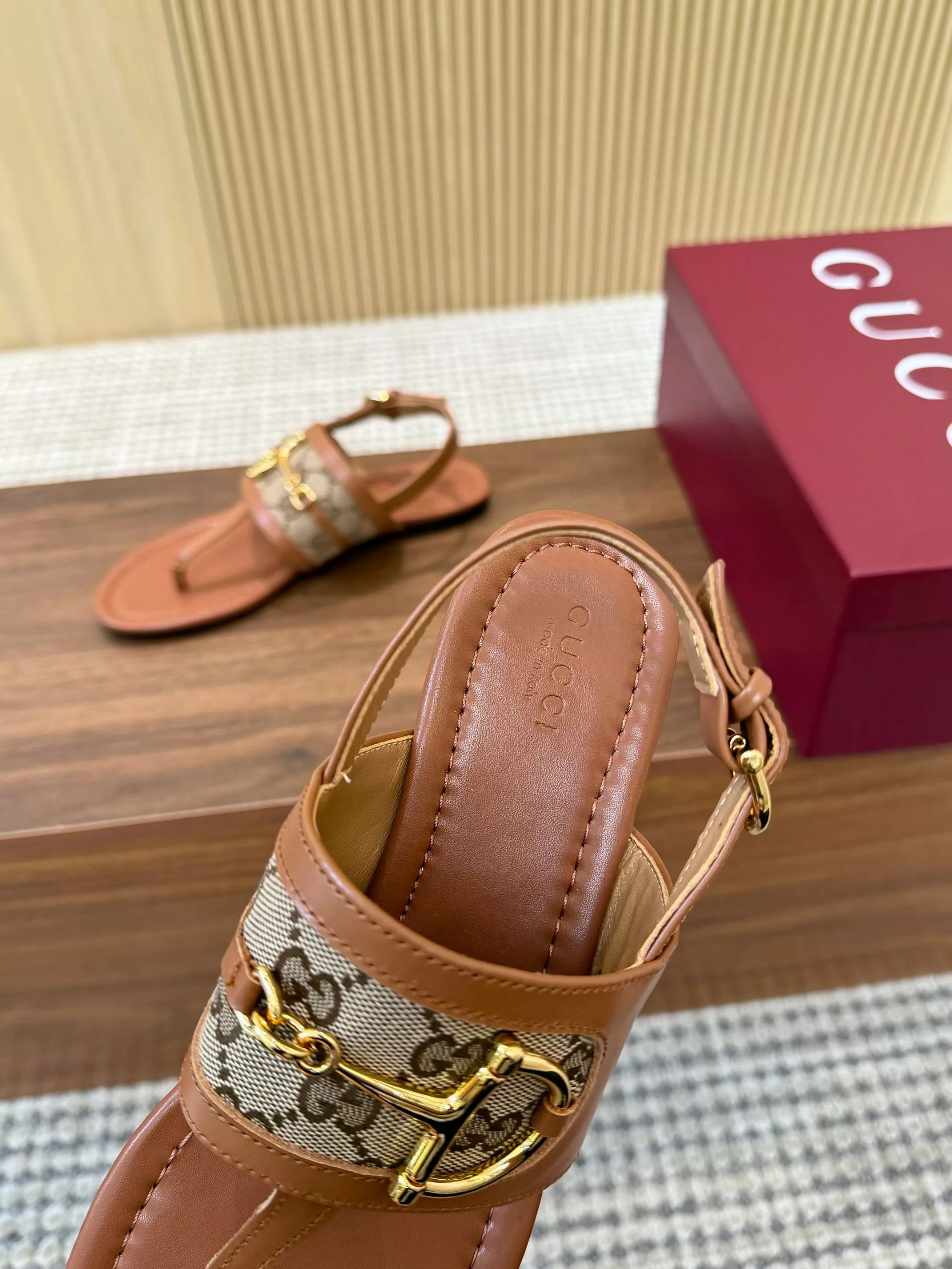 Gucci Sandal For Women Unique 1973