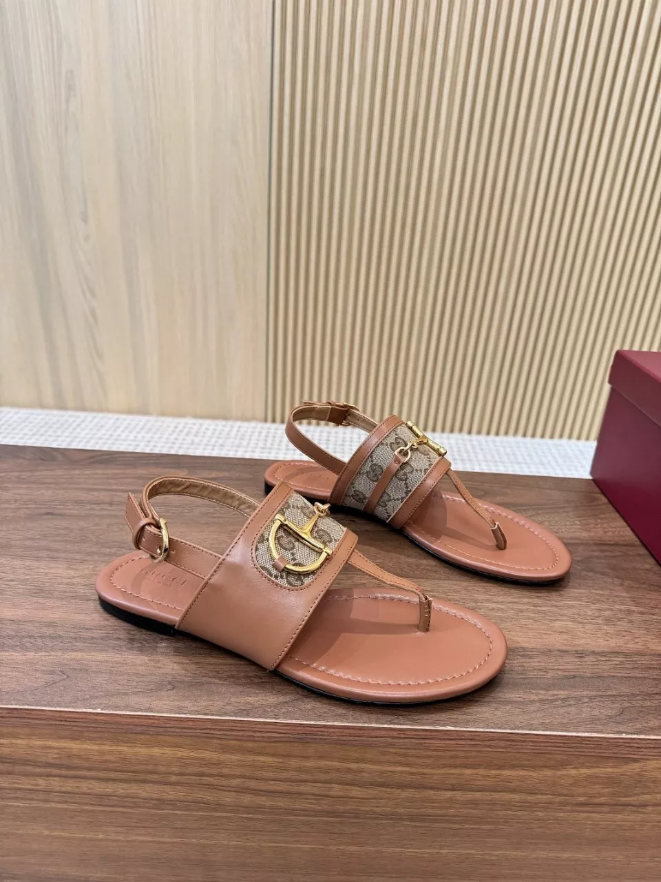 Gucci Sandal For Women Unique 1973