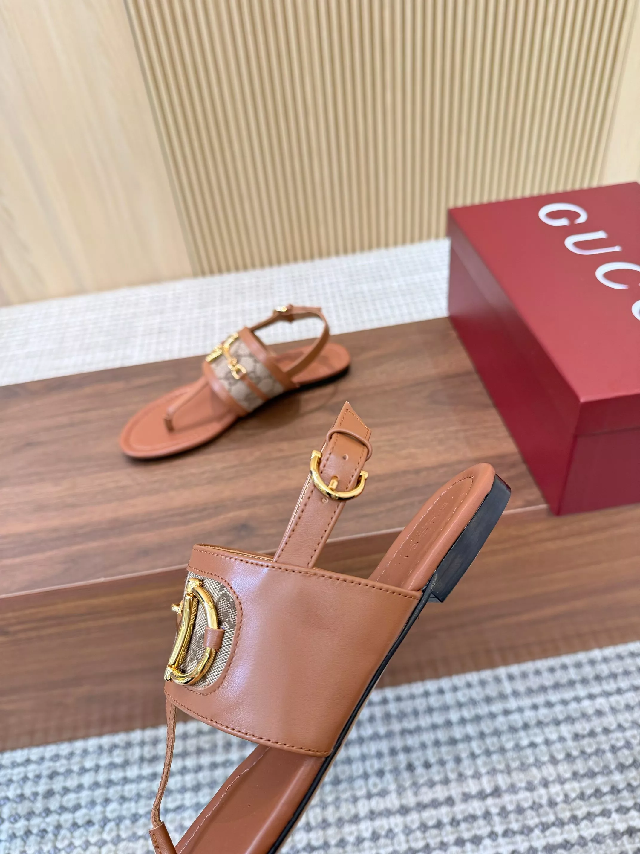 Gucci Sandal For Women Unique 1973