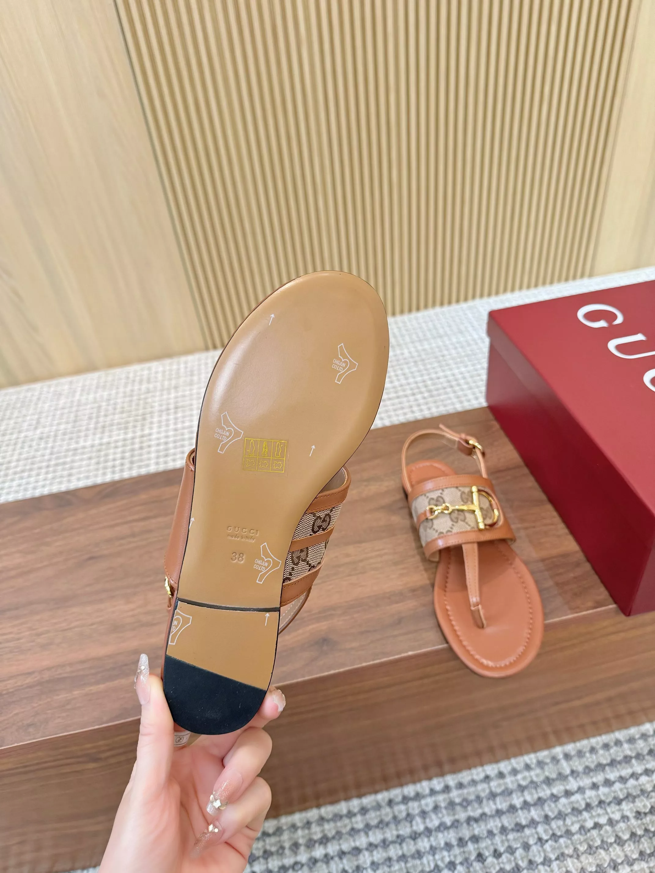 Gucci Sandal For Women Unique 1973