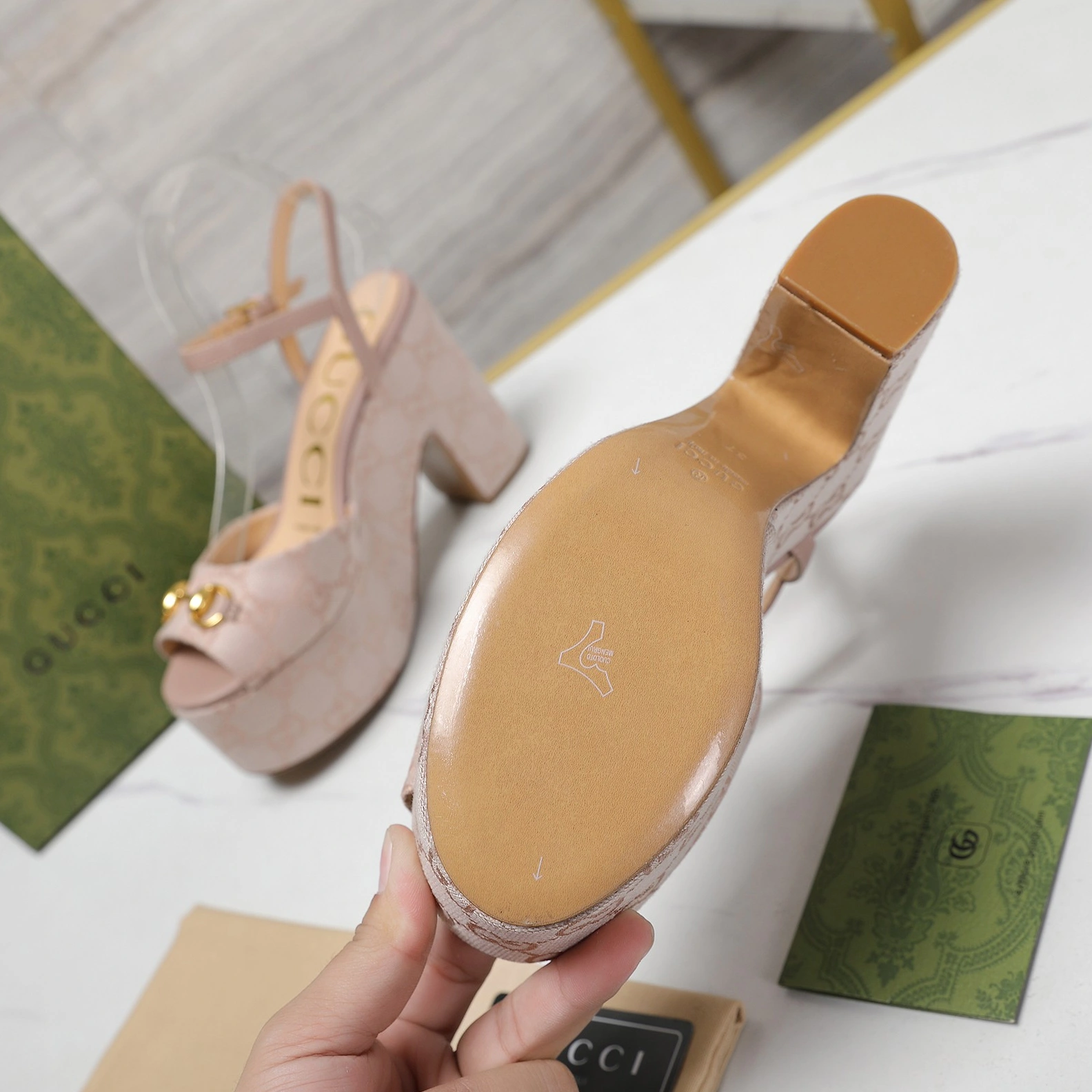 Gucci Sandal For Women Unique 4711