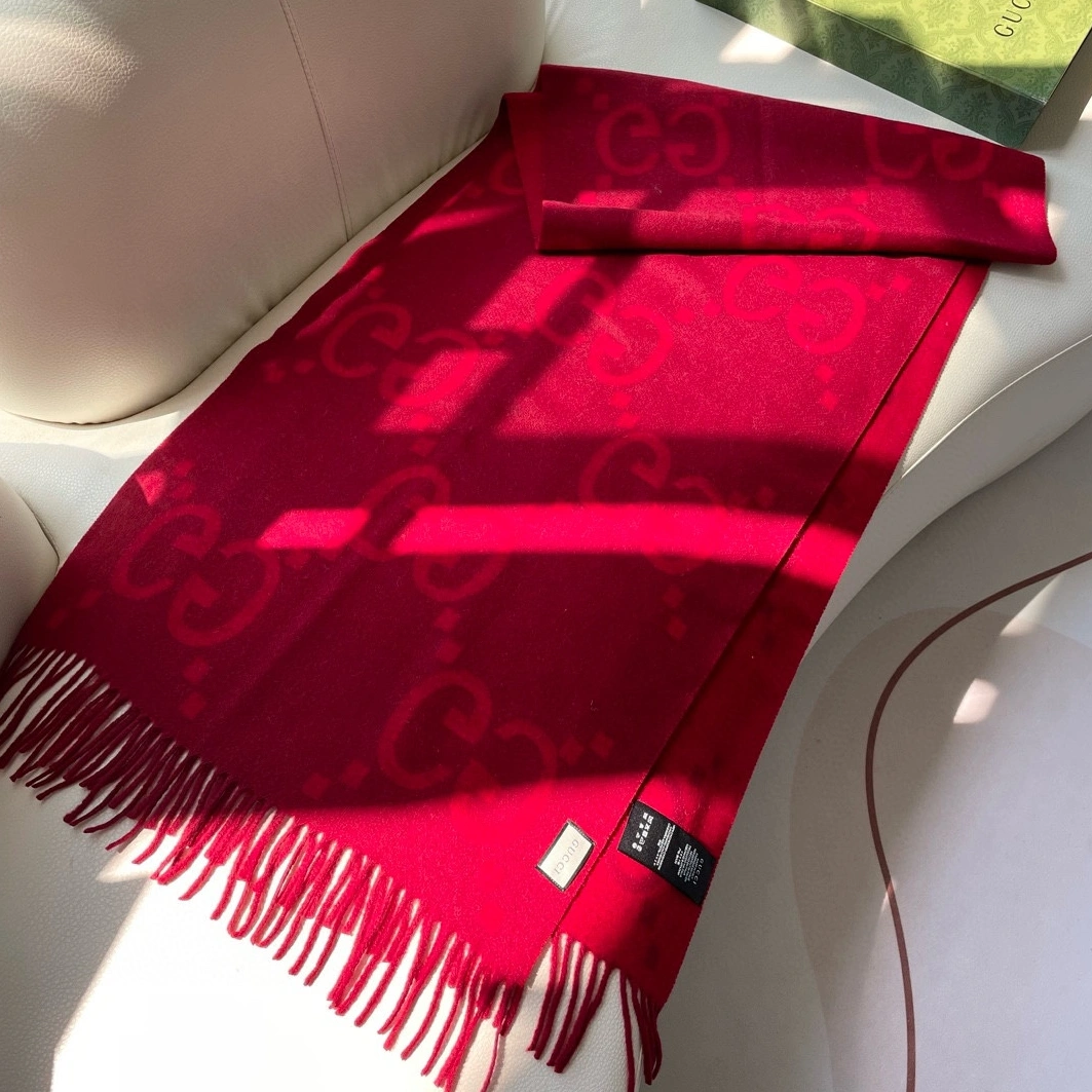 Gucci Scarf Durable 9623