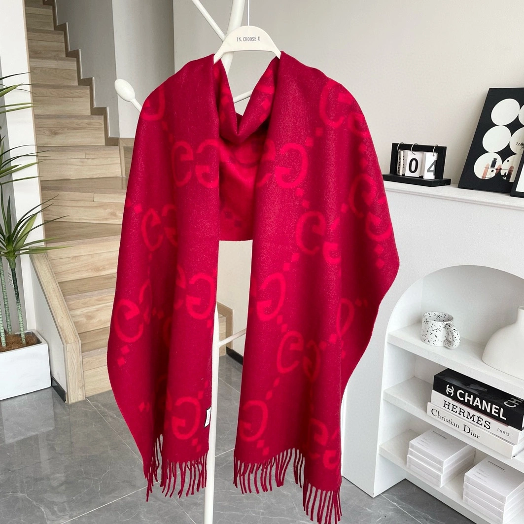 Gucci Scarf Durable 9623